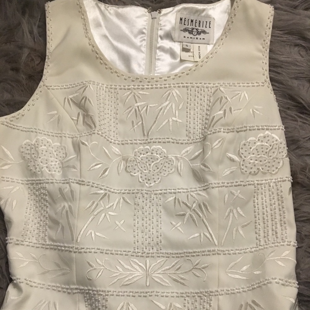 Clean white top - Picture 2 of 5